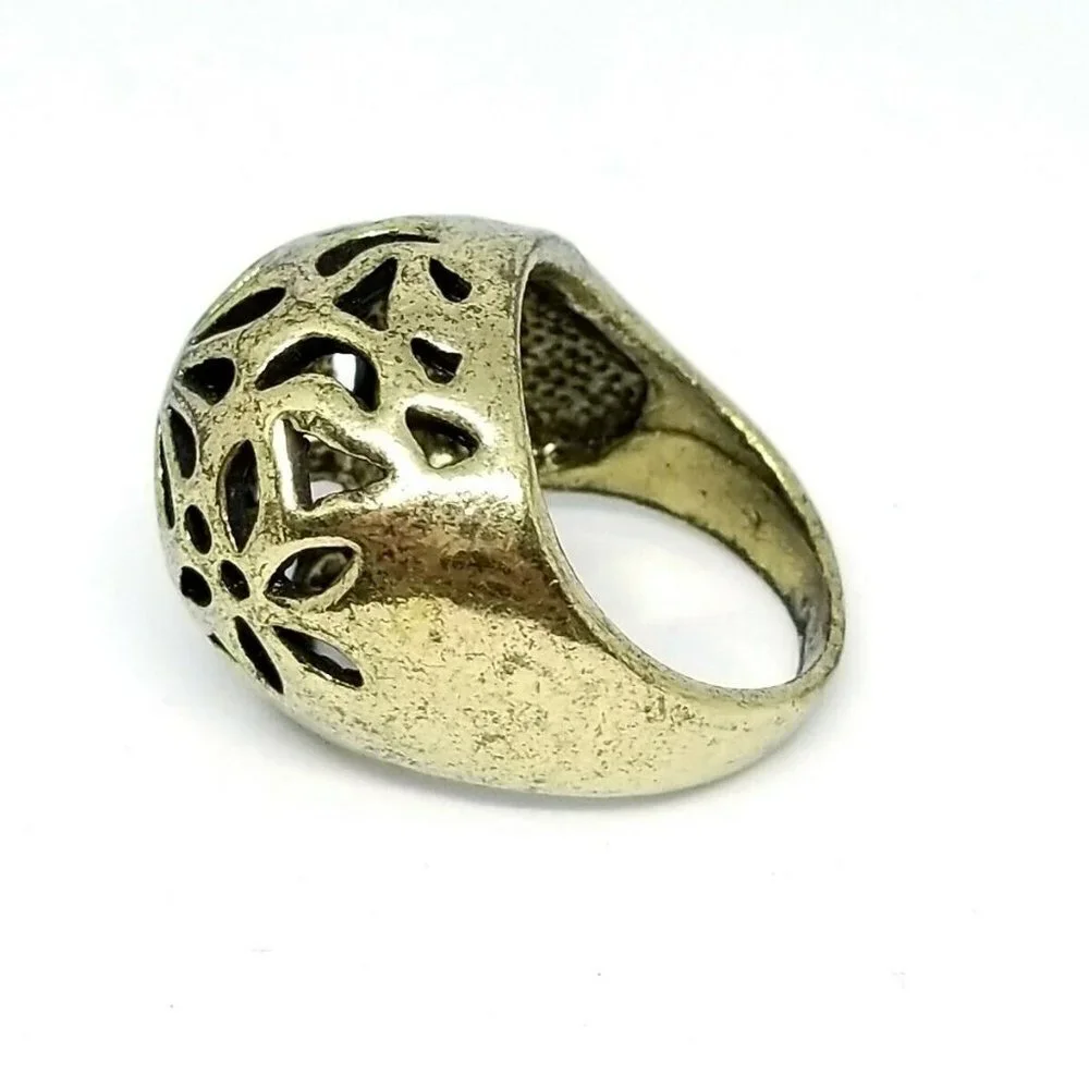 Flower Filigree Dome Gold Tone Retro Ring 9